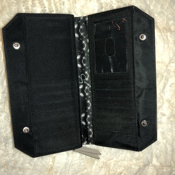 Jessica Simpson Wallet - Picture 2 of 3